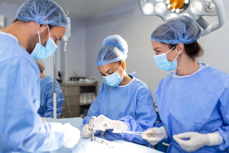 Advances in Minimally Invasive Gynecologic Surgery - Dr Shweta